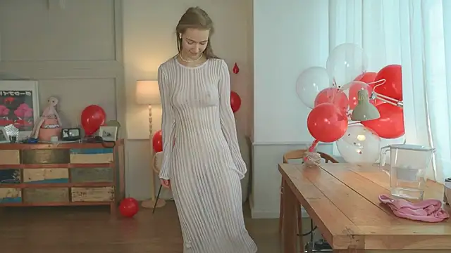 Snapshot of solar_bella chatting on 02.17.25 solar bella online show from 02.17.25