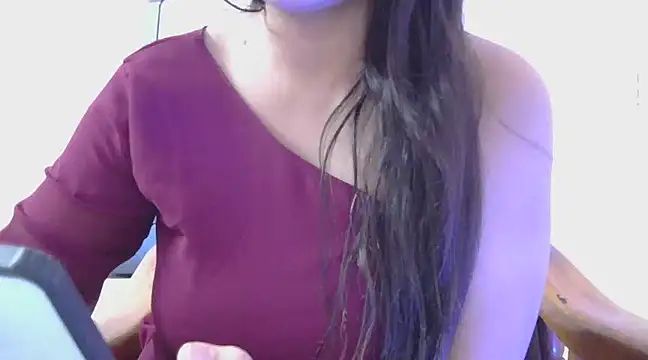 Snapshot of diva-22 chatting on 03.07.25 diva-22 online show from 03.07.25