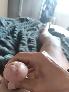 Snapshot of mirrowhot chatting on 09.25.25 mirrowhot online show from 09.25.25