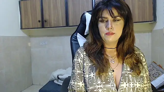 Snapshot of pareeti chatting on 02.12.26 pareeti online show from 02.12.26