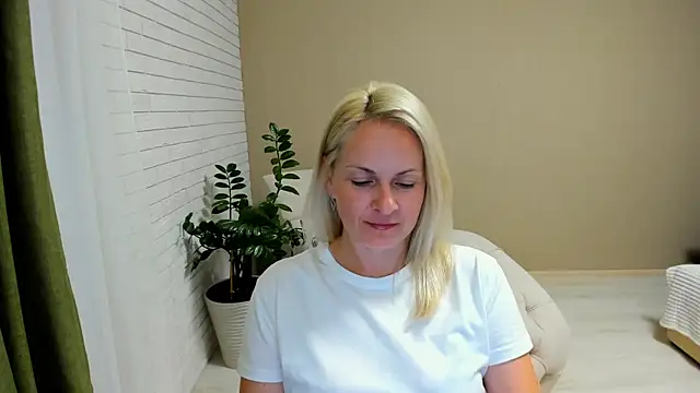 Alicee Gracee online show from 09.11.25