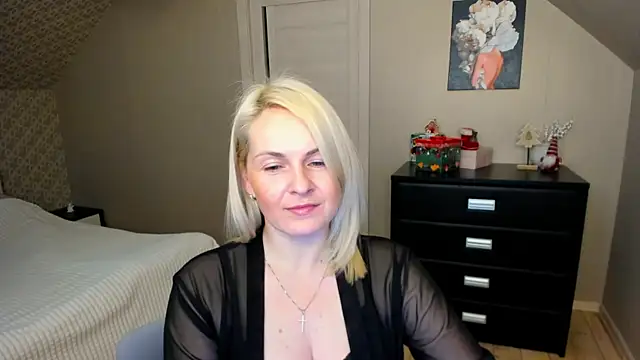 Alicee Gracee online show from 12.05.25