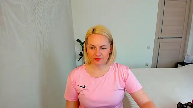 Alicee Gracee online show from 04.23.26