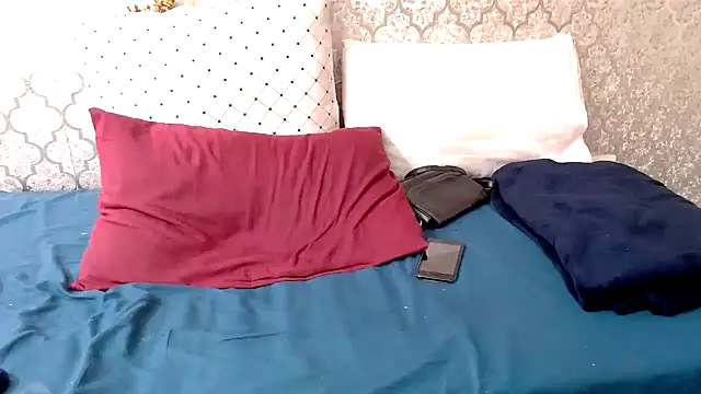 Snapshot of MaximTease24 chatting on 03.23.25 MaximTease24 online show from 03.23.25