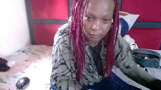 MaximTease24 online show from 01.14.26