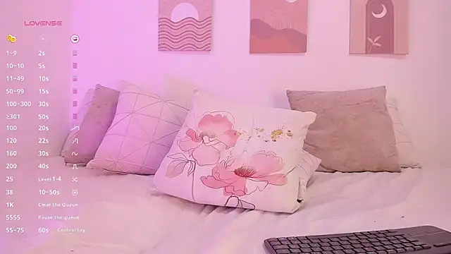 Mia Heartt online show from 03.09.25