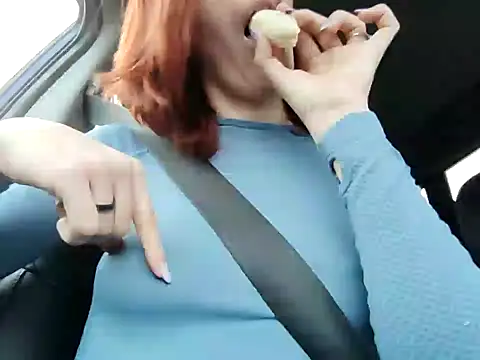 Snapshot of beaverwoman chatting on 02.06.25 beaverwoman online show from 02.06.25