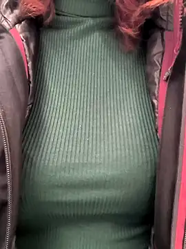 Snapshot of beaverwoman chatting on 02.15.25 beaverwoman online show from 02.15.25