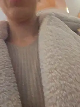 Snapshot of beaverwoman chatting on 10.31.25 beaverwoman online show from 10.31.25