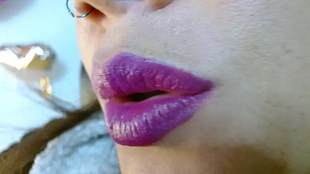 Snapshot of miss_evoleth2 chatting on 11.16.25 miss evoleth2 online show from 11.16.25