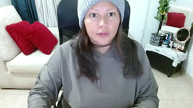 miss evoleth2 online show from 05.13.26