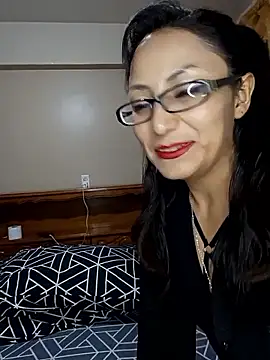 Snapshot of Lucy_Chery chatting on 01.10.26 Lucy Chery online show from 01.10.26