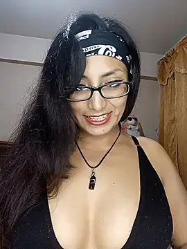 Snapshot of Lucy_Chery chatting on 01.15.26 Lucy Chery online show from 01.15.26