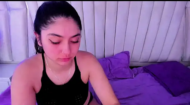 Snapshot of Lucy_Anall_ chatting on 12.10.24 Lucy Anall online show from 12.10.24