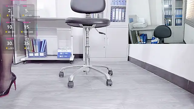 Snapshot of Cheryl_106 chatting on 01.08.26 Cheryl 106 online show from 01.08.26