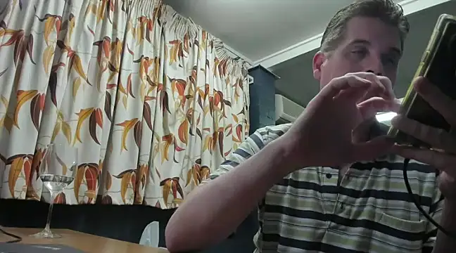 tilobinder online show from 01.01.25