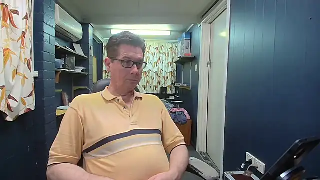 tilobinder online show from 10.26.25