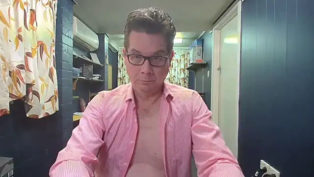 tilobinder online show from 11.08.25