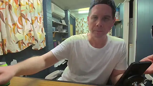 tilobinder online show from 12.22.25