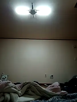 Snapshot of hello098712 chatting on 02.01.25 hello098712 online show from 02.01.25