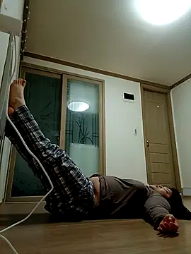 Snapshot of hello098712 chatting on 02.24.25 hello098712 online show from 02.24.25