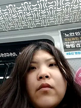 Snapshot of hello098712 chatting on 03.10.25 hello098712 online show from 03.10.25