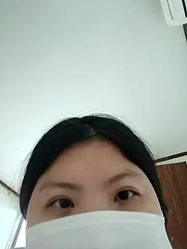 Snapshot of hello098712 chatting on 10.09.25 hello098712 online show from 10.09.25