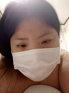 Snapshot of hello098712 chatting on 10.14.25 hello098712 online show from 10.14.25