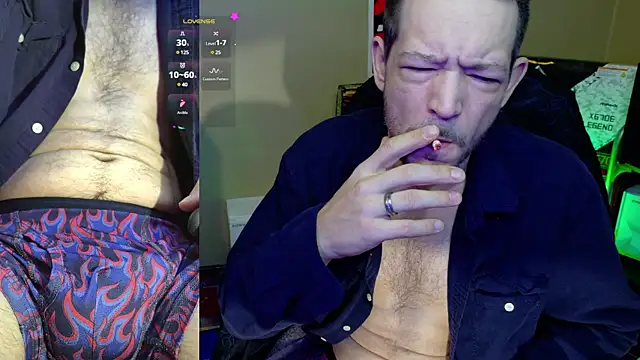 Snapshot of MasterForgedRayy chatting on 12.07.24 MasterForgedRayy online show from 12.07.24