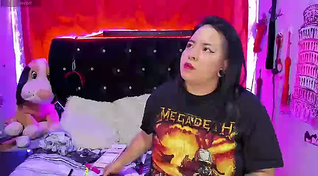 katieeandsharonn online show from 02.11.25