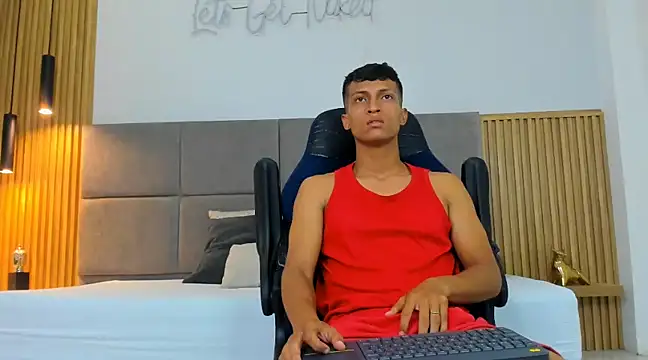 wolf james123 online show from 02.05.25