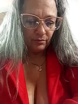 miisevvie  online show from 02.20.25