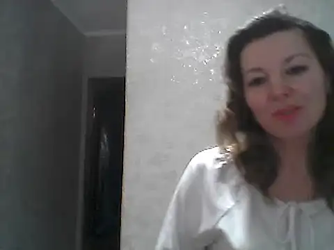 Snapshot of VselenaSun402 chatting on 01.15.25 VselenaSun402 online show from 01.15.25