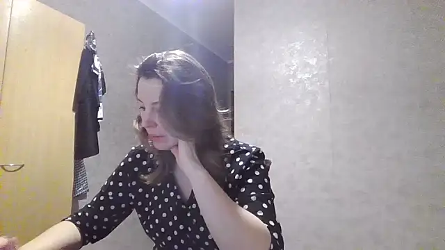 Snapshot of VselenaSun402 chatting on 01.27.25 VselenaSun402 online show from 01.27.25