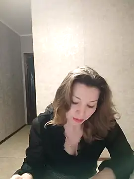 Snapshot of VselenaSun402 chatting on 02.12.25 VselenaSun402 online show from 02.12.25