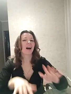 Snapshot of VselenaSun402 chatting on 02.12.25 VselenaSun402 online show from 02.12.25