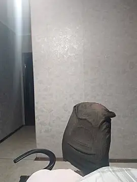 Snapshot of VselenaSun402 chatting on 02.16.25 VselenaSun402 online show from 02.16.25