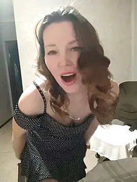 Snapshot of VselenaSun402 chatting on 03.07.25 VselenaSun402 online show from 03.07.25