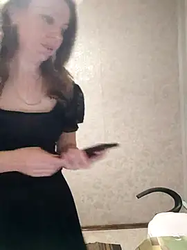 Snapshot of VselenaSun402 chatting on 03.20.25 VselenaSun402 online show from 03.20.25