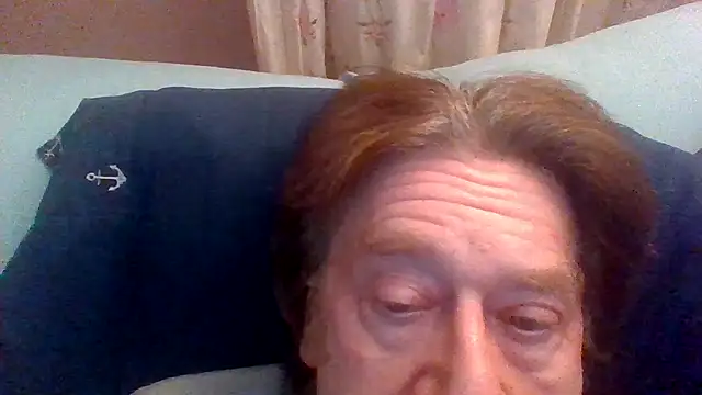 Snapshot of frankie7inch chatting on 06.05.26 frankie7inch online show from 06.05.26