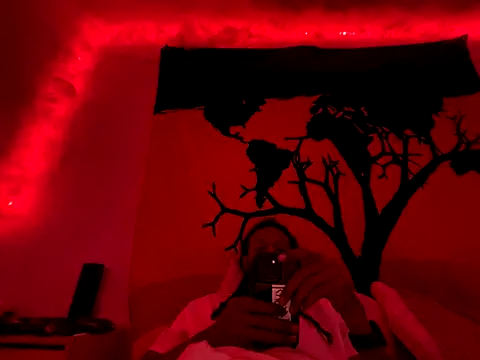 Snapshot of igobylsd chatting on 12.02.24 igobylsd online show from 12.02.24