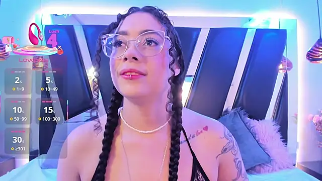 antonelllepiercee online show from 10.08.25