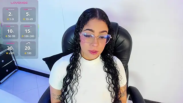 antonelllepiercee online show from 10.31.25