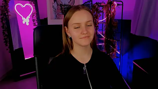 Snapshot of KellyPoter chatting on 12.12.24 KellyPoter online show from 12.12.24