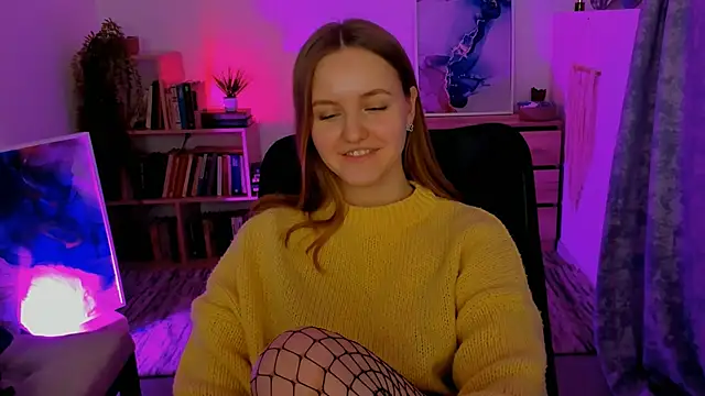 Snapshot of KellyPoter chatting on 12.28.24 KellyPoter online show from 12.28.24