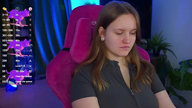 Snapshot of KellyPoter chatting on 09.13.25 KellyPoter online show from 09.13.25