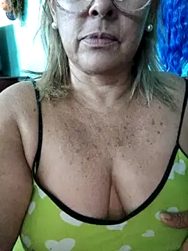 Kasandra Ho online show from 02.20.25