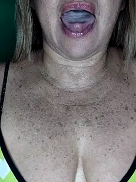 Kasandra Ho online show from 09.20.25