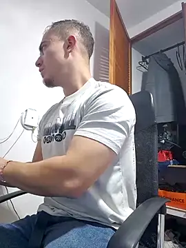 Snapshot of dragon1006 chatting on 03.08.26 dragon1006 online show from 03.08.26