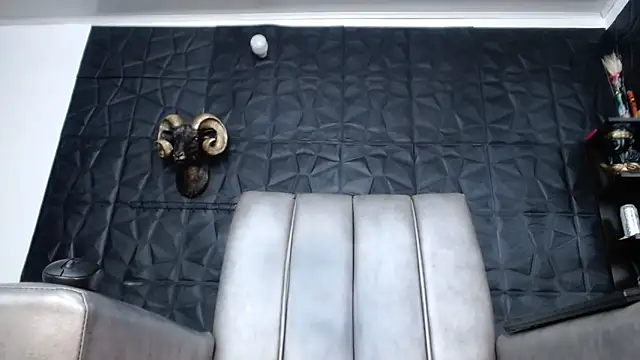 Hanna Fox 69 online show from 02.28.26